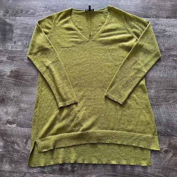 Eileen Fisher green 100% wool V-neck tunic sweater size Medium - Picture 1 of 9
